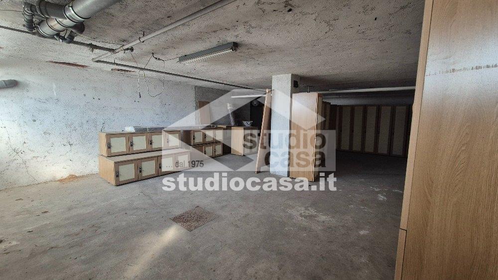 Magazzino in vendita a Inzago