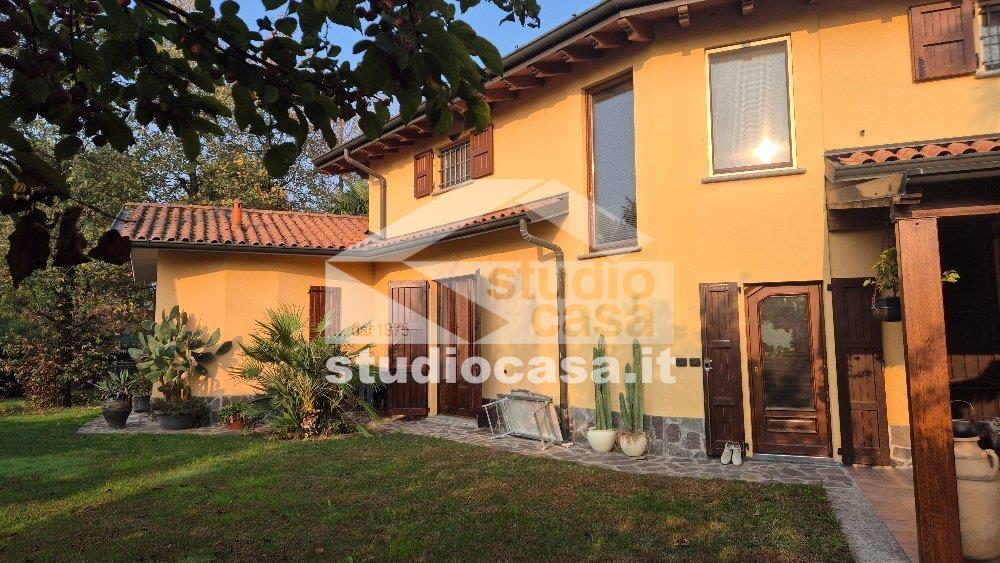 Casa Rustica in vendita a Settala