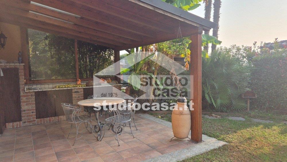 Casa Rustica in vendita a Settala