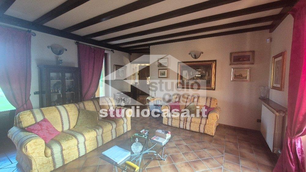 Casa Rustica in vendita a Settala