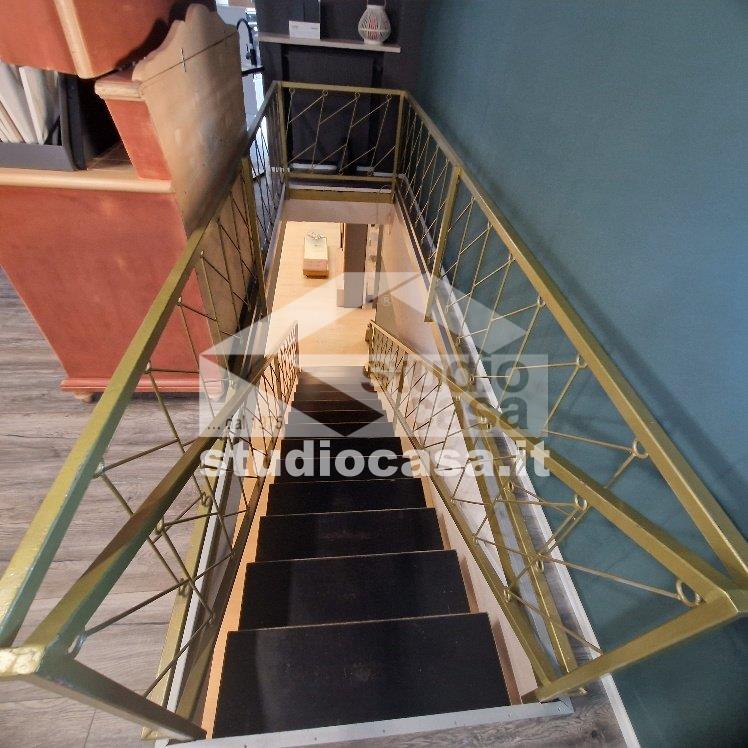 Negozio in vendita a Melzo