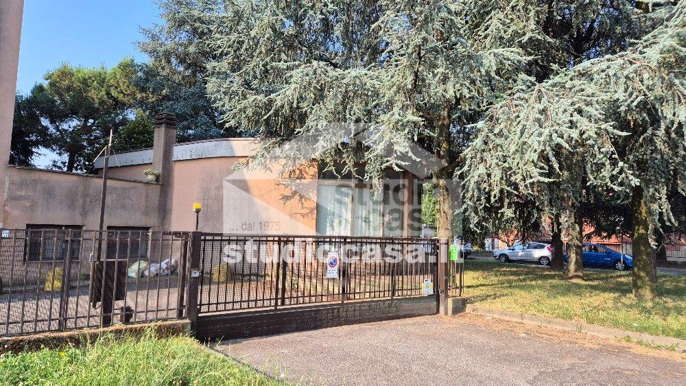 Box / Autorimessa in vendita a Liscate