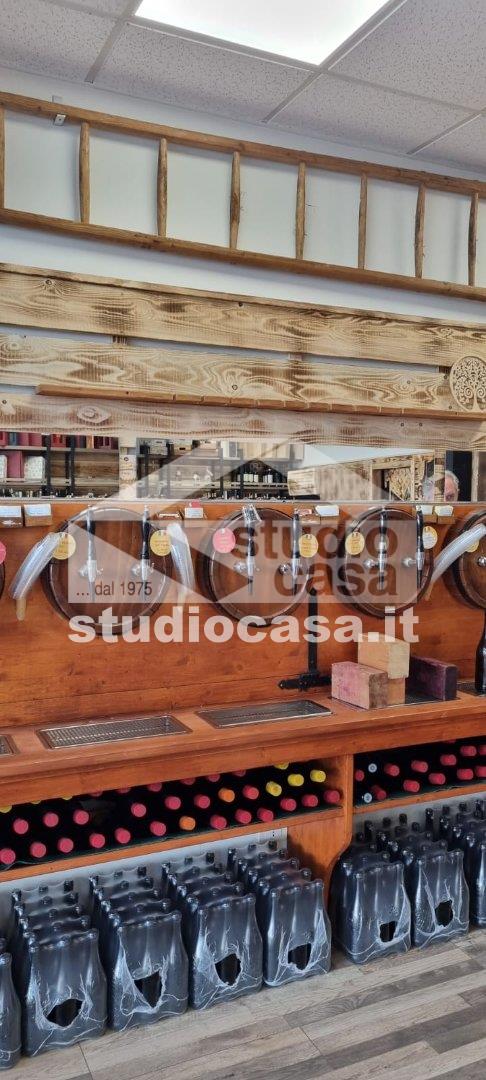 Negozio in vendita a Melzo