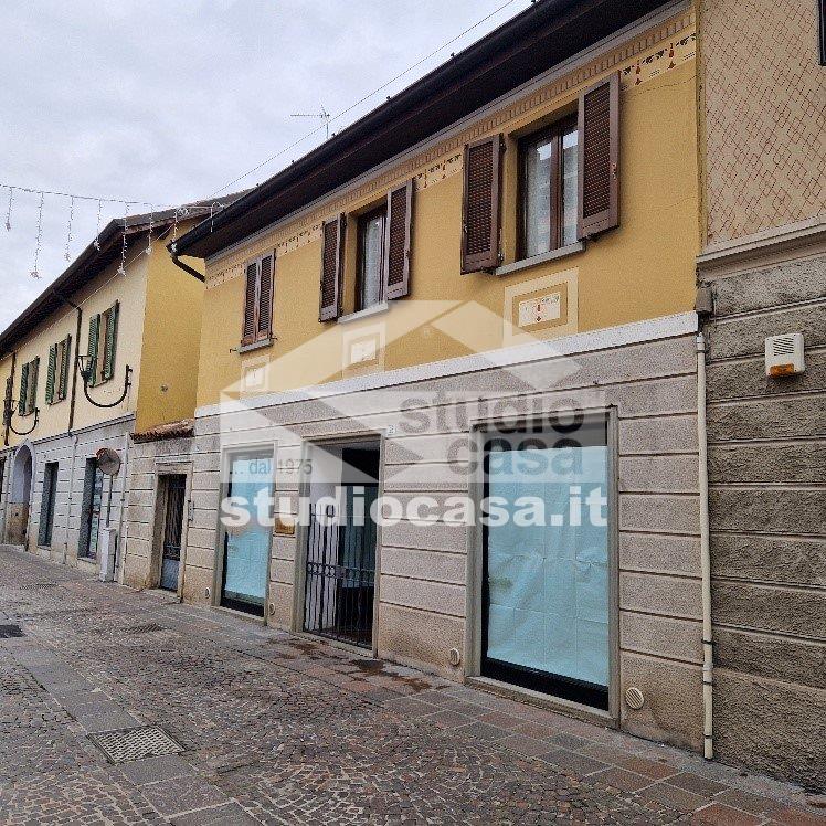 Negozio in vendita a Melzo