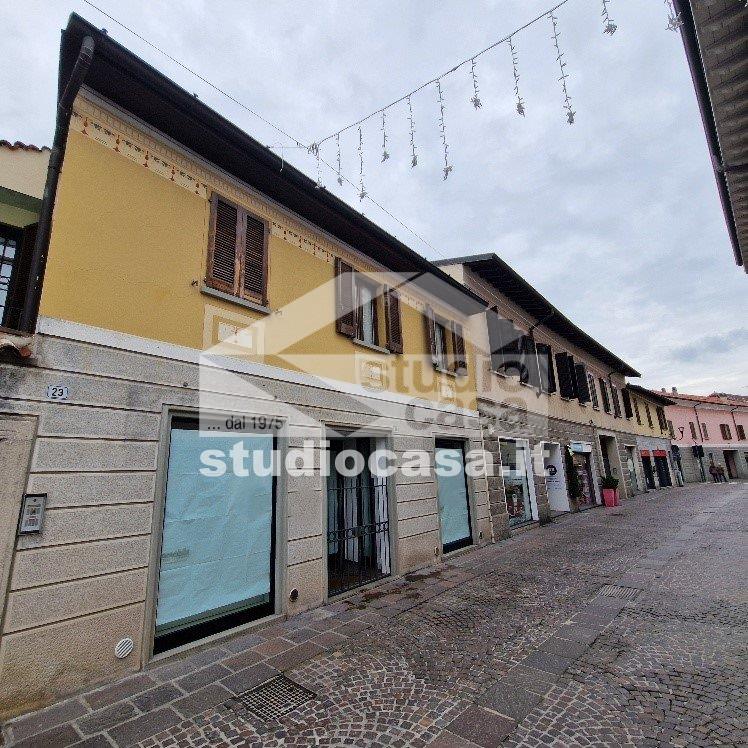 Negozio in vendita a Melzo