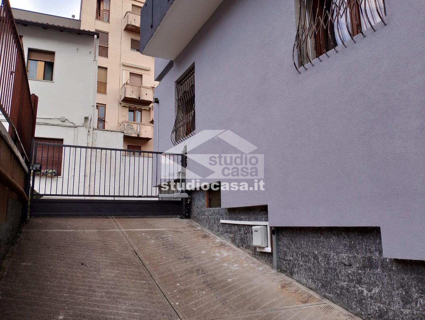 Box / Autorimessa in vendita a Melzo