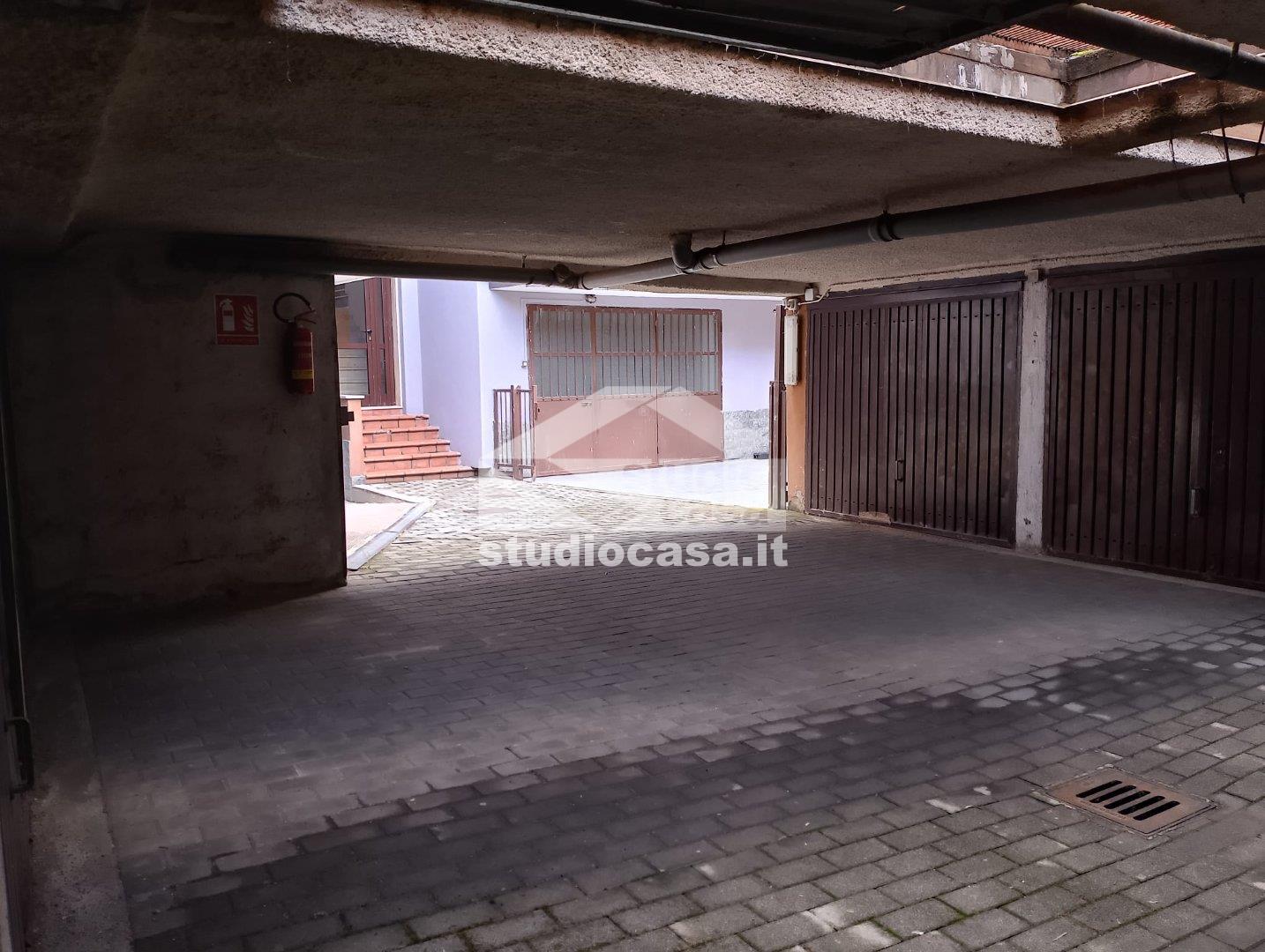 Box / Autorimessa in vendita a Melzo