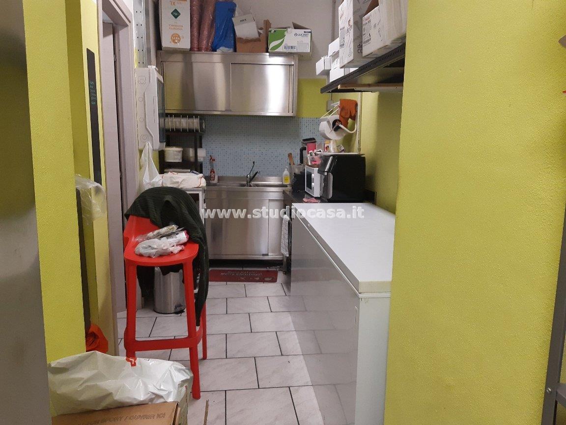 Pasticceria in vendita a Pozzuolo Martesana
