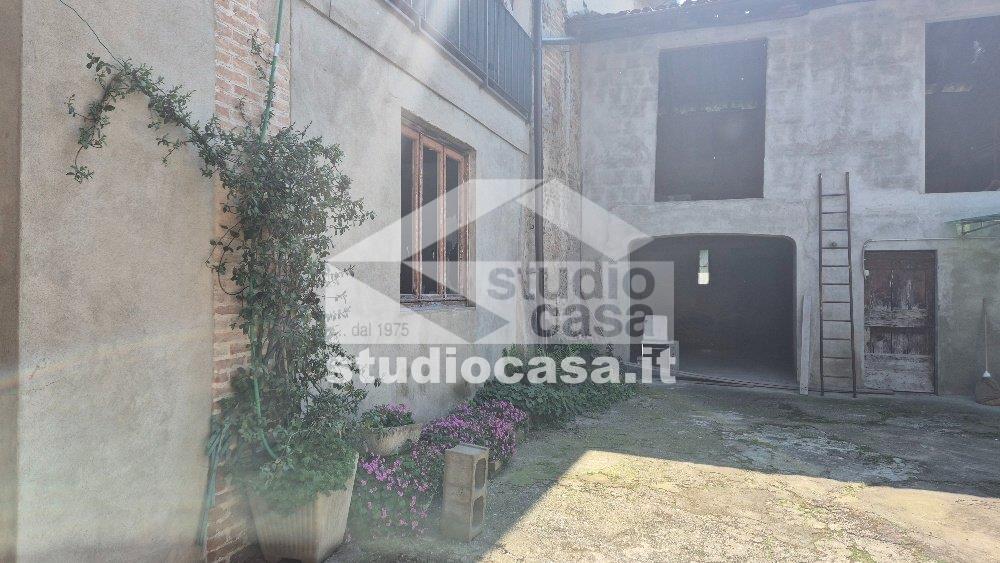 Studio in affitto a Rivolta d