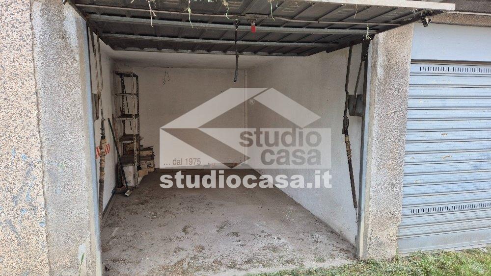 Box / Autorimessa in vendita a Pioltello