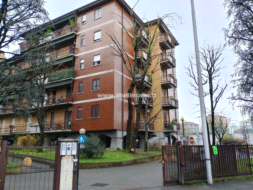 Box / Autorimessa in vendita a Melzo