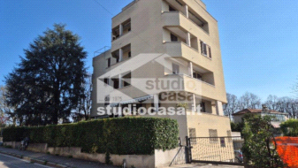 Magazzino in vendita a Inzago