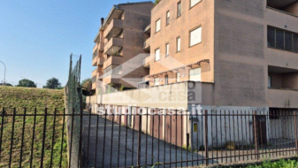 Box / Autorimessa in vendita a Liscate