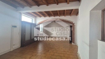 Studio in affitto a Rivolta d'Adda