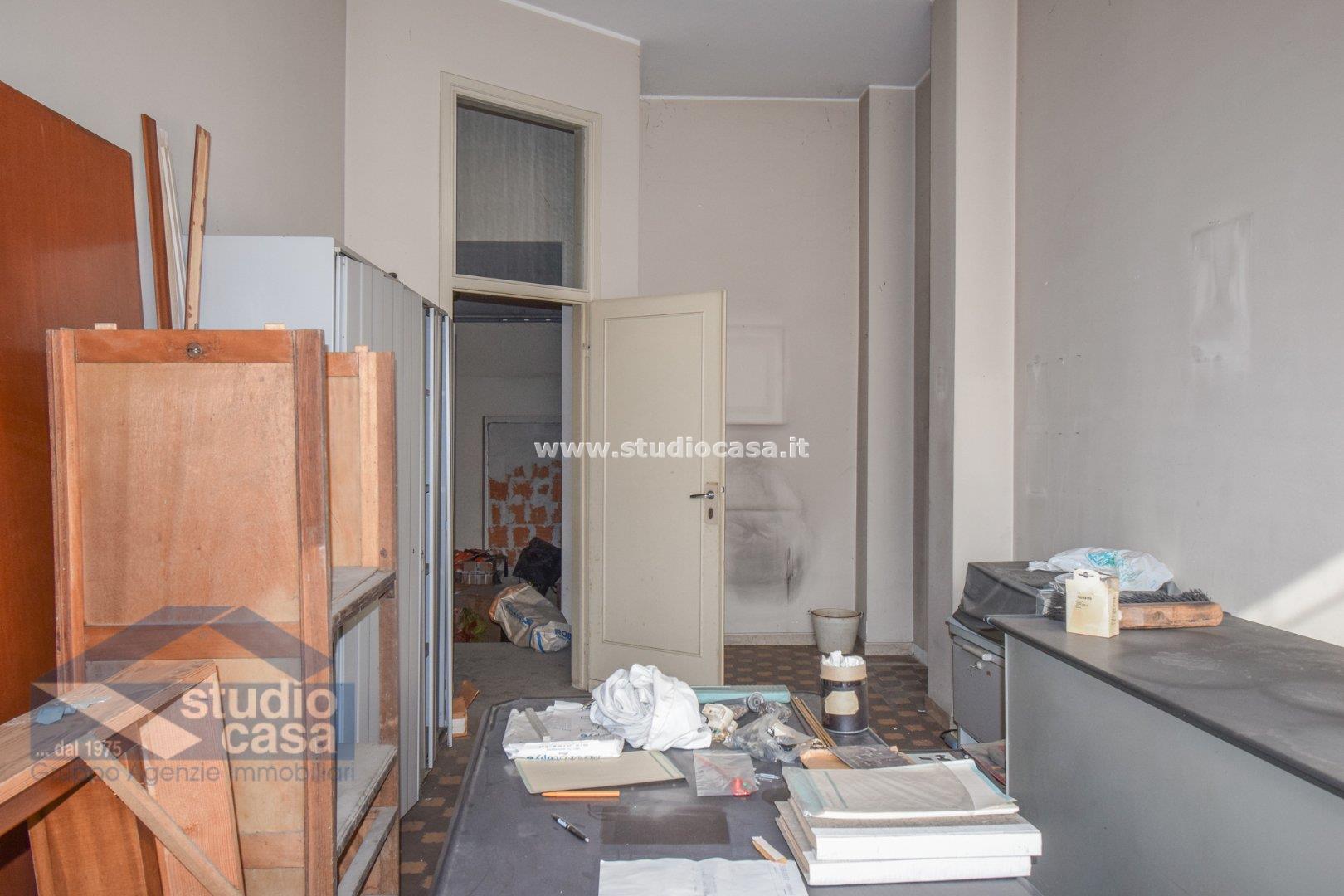 Magazzino in vendita a Lodi