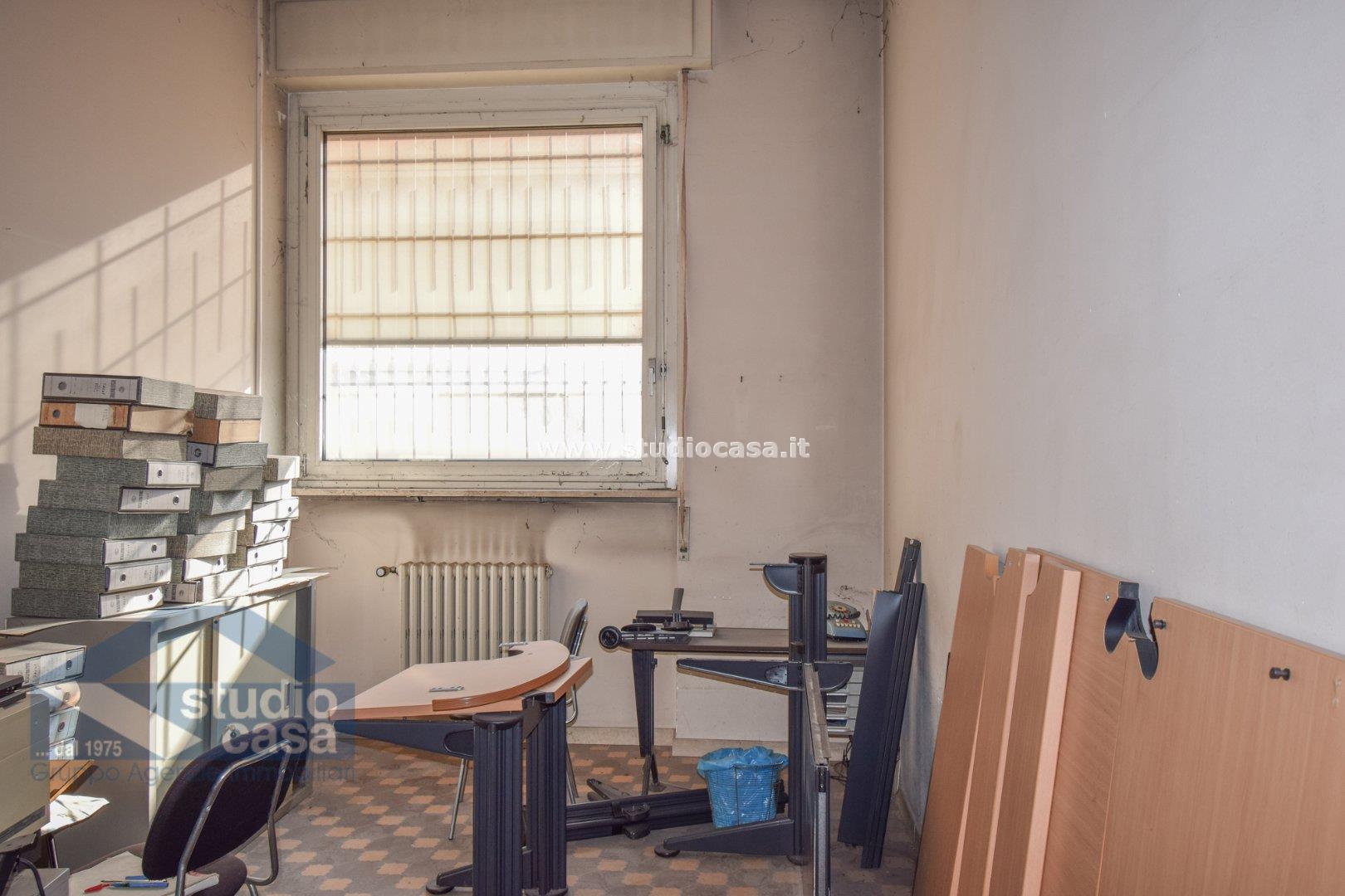 Magazzino in vendita a Lodi