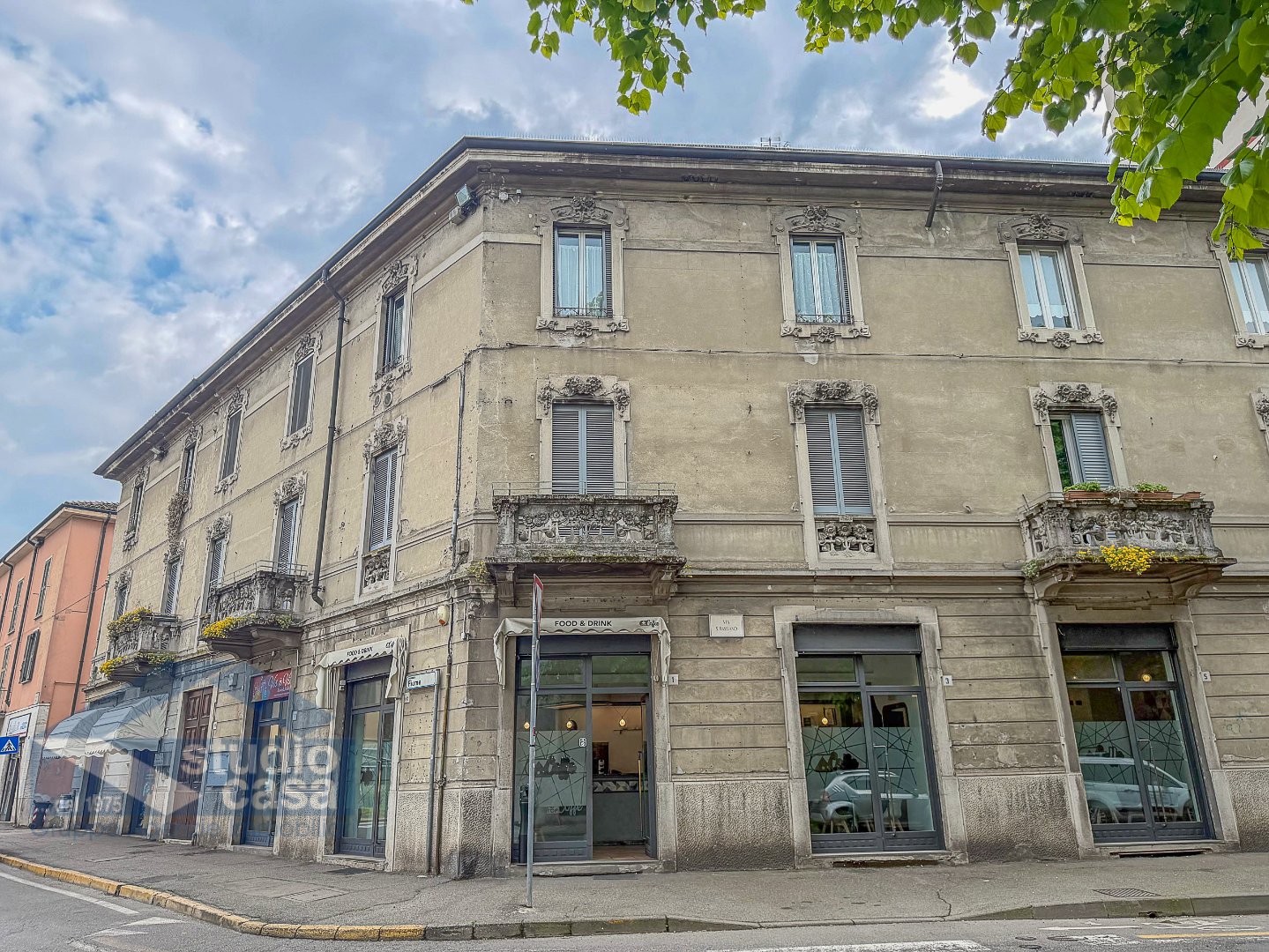 Bar/Pub in vendita a Lodi