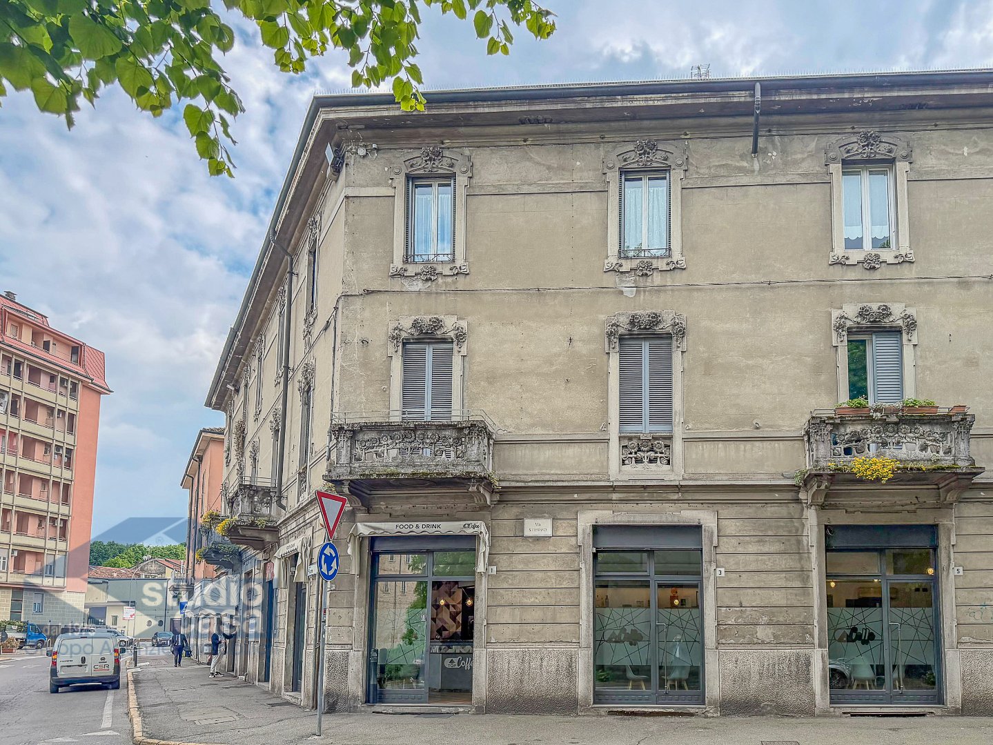 Bar/Pub in vendita a Lodi