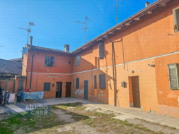 Stabile in vendita a Corte Palasio