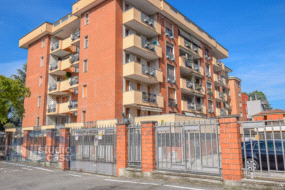 Magazzino in vendita a Lodi