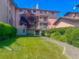 Appartamento in vendita a Secugnago