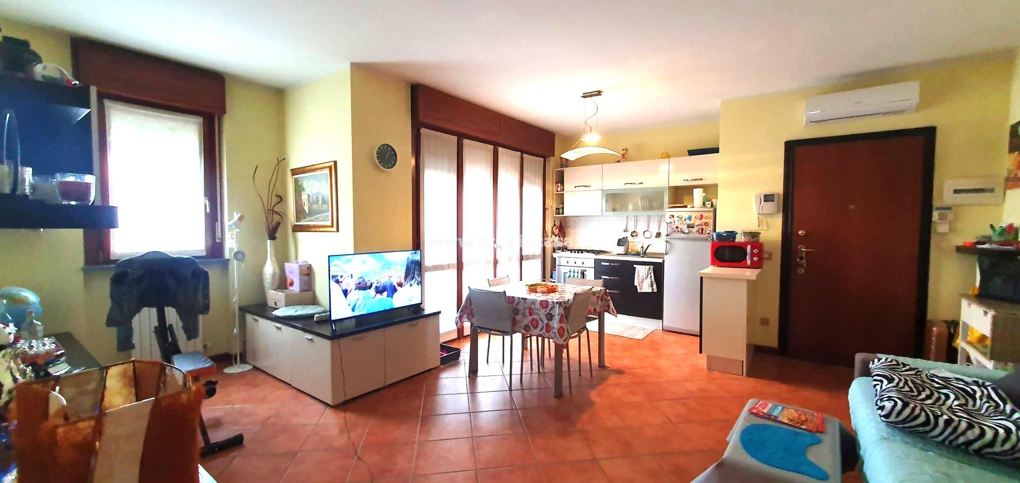Appartamento in vendita a Lacchiarella