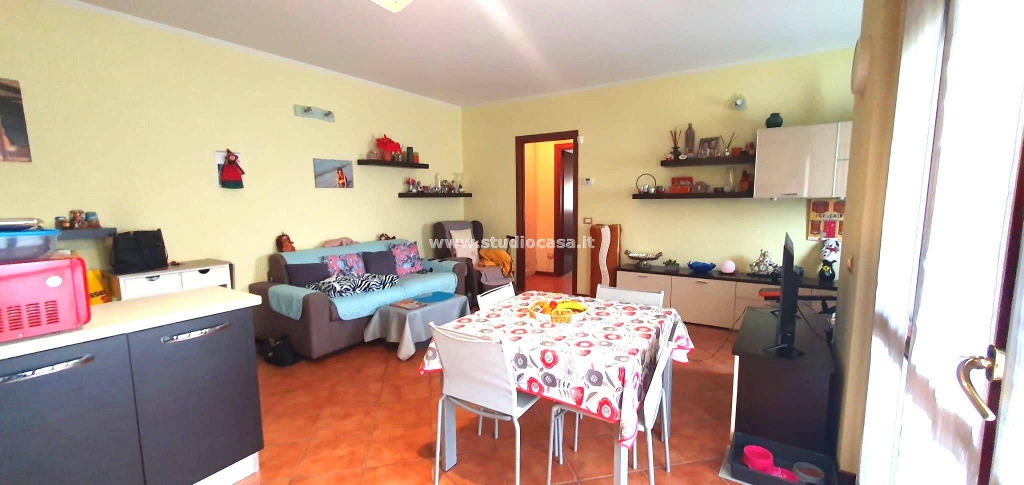 Appartamento in vendita a Lacchiarella