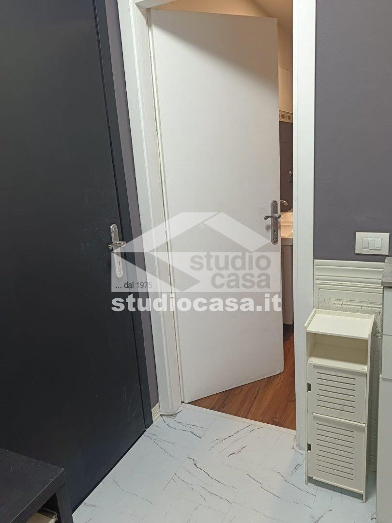 Appartamento in vendita a Locate di Triulzi