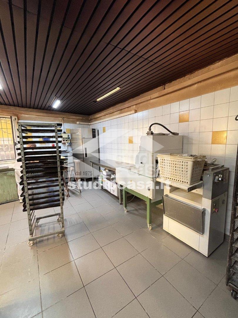 Panificio in vendita a Vidigulfo