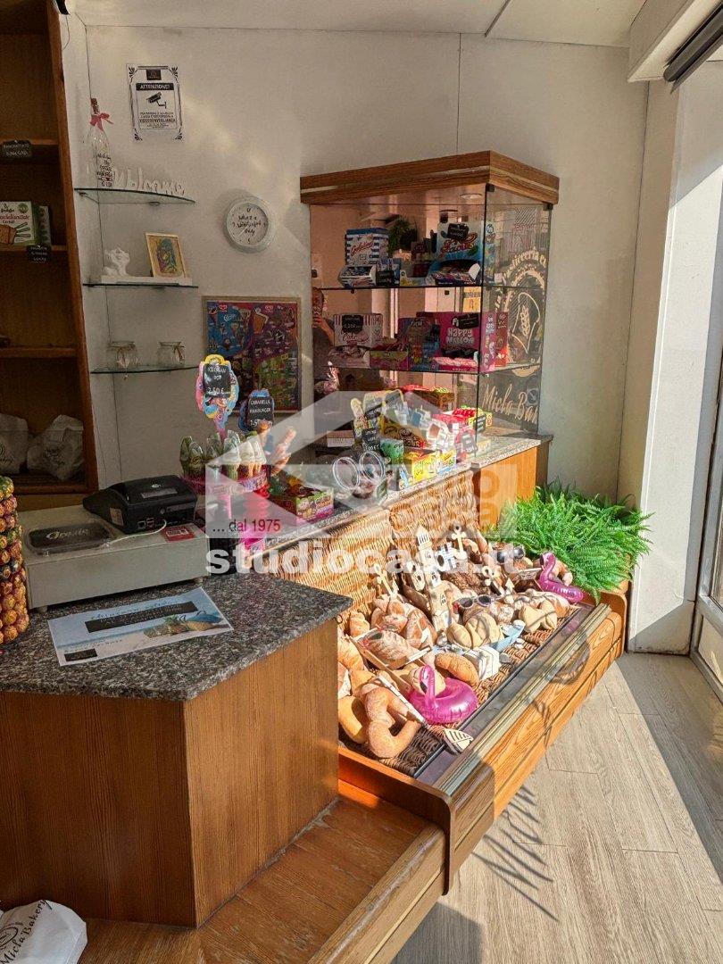 Panificio in vendita a Vidigulfo