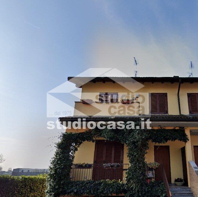 Villa a schiera in vendita a Lardirago