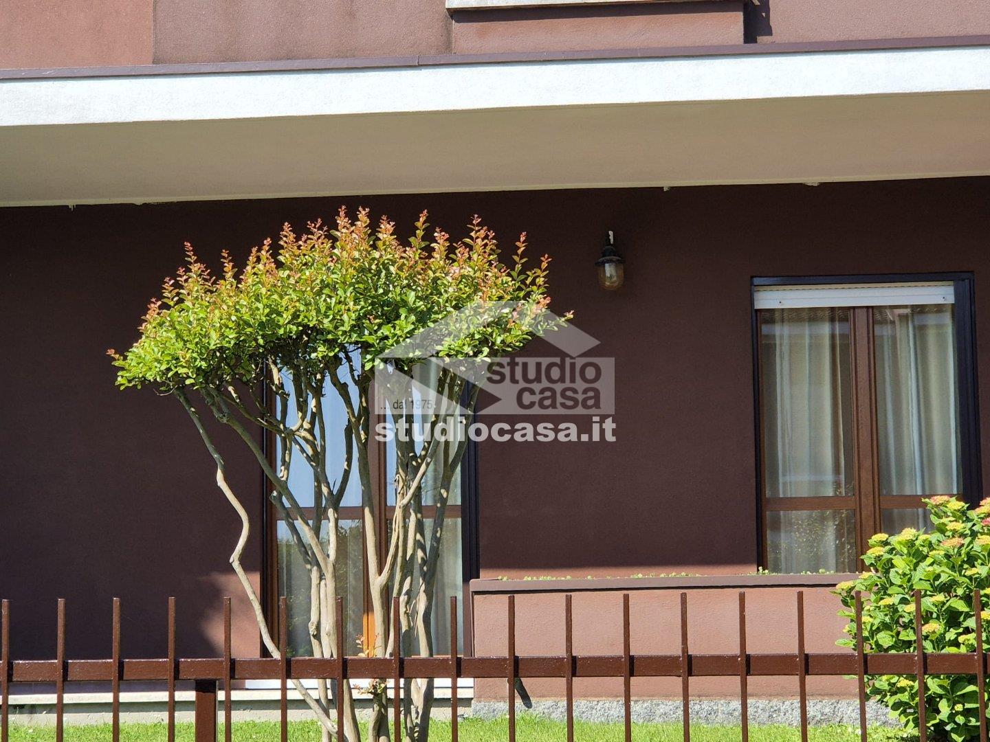 Villa a schiera di testa in vendita a Pieve Emanuele