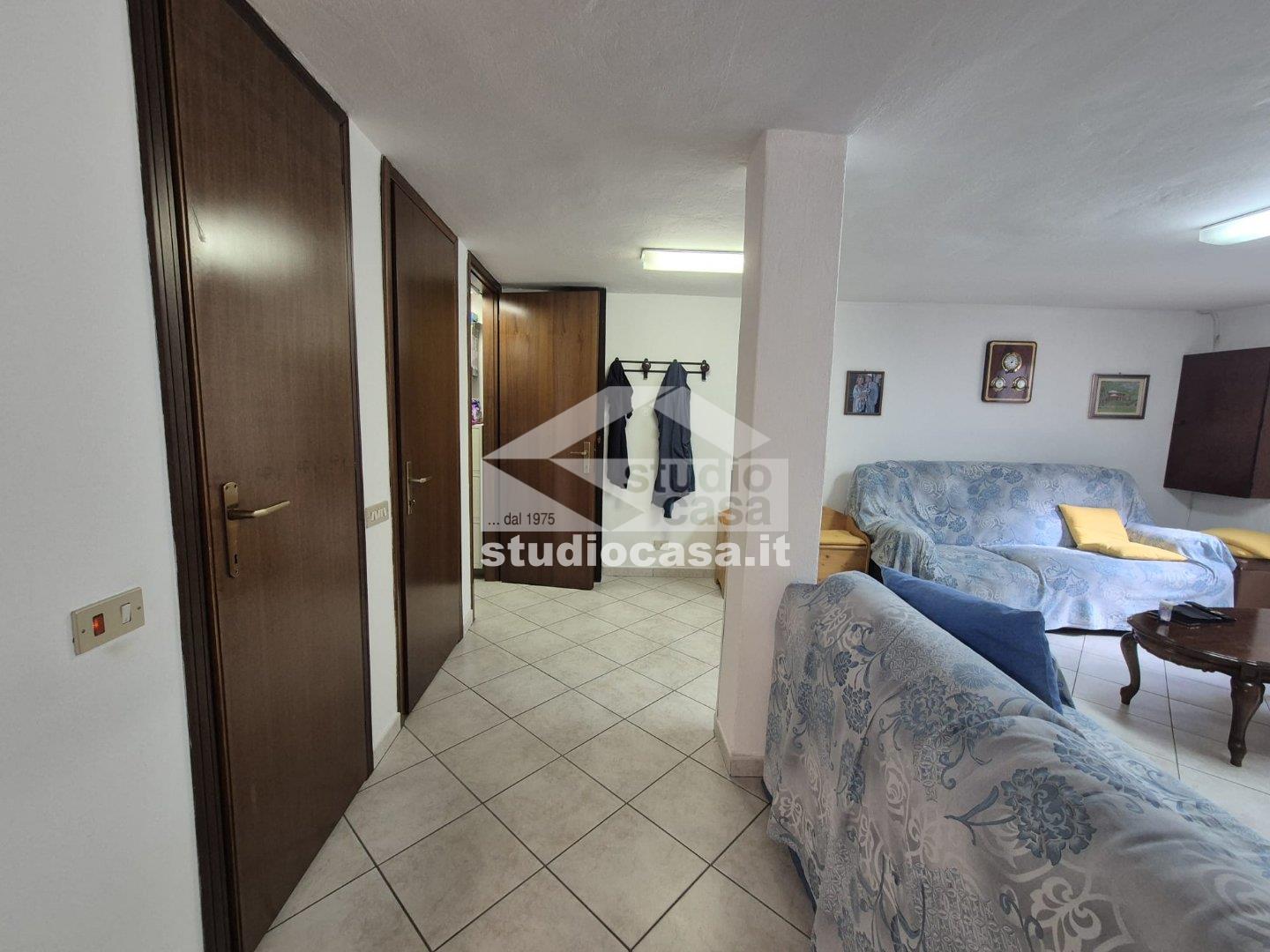 Villa a schiera di testa in vendita a Pieve Emanuele
