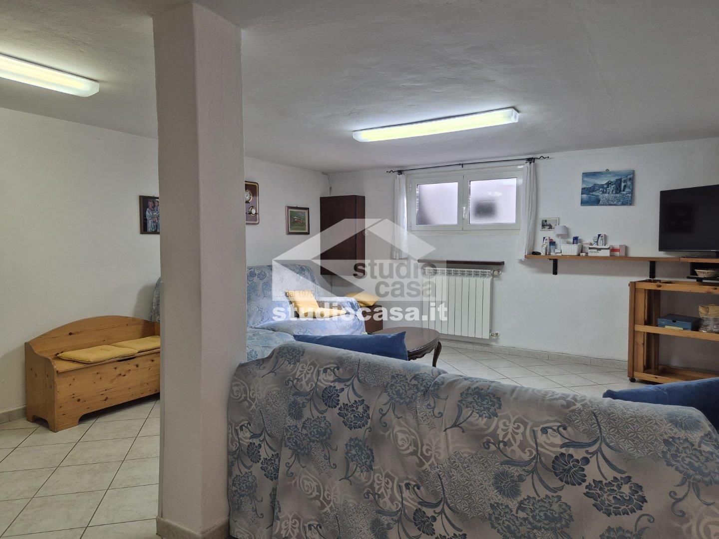 Villa a schiera di testa in vendita a Pieve Emanuele