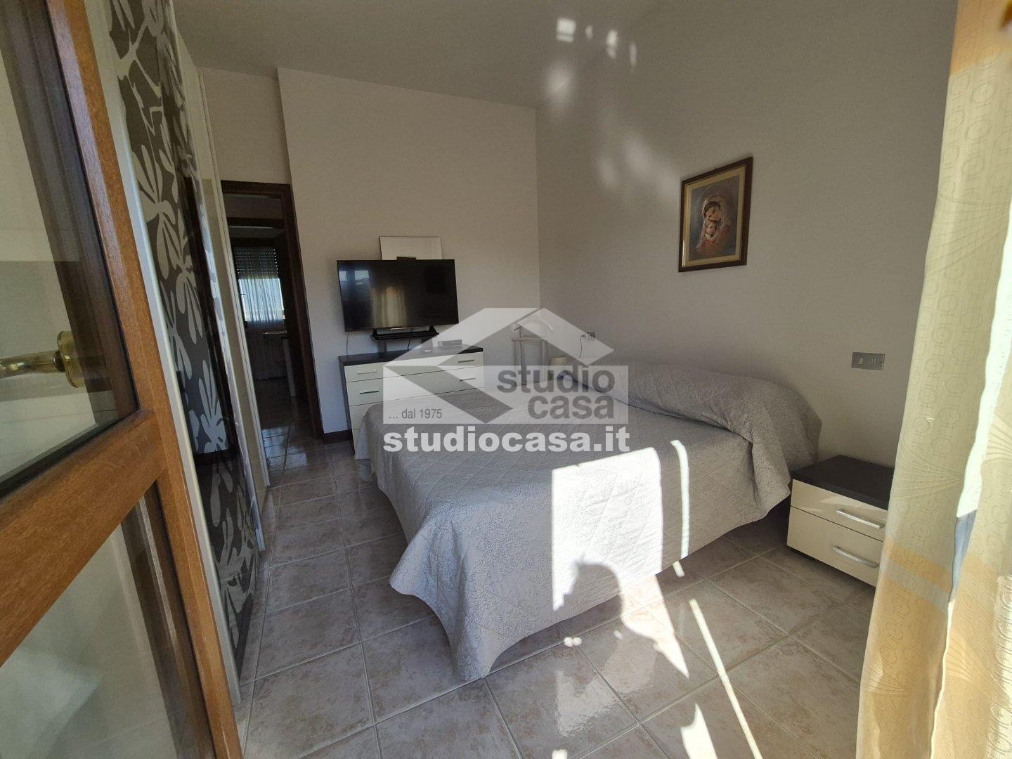Villa a schiera di testa in vendita a Pieve Emanuele