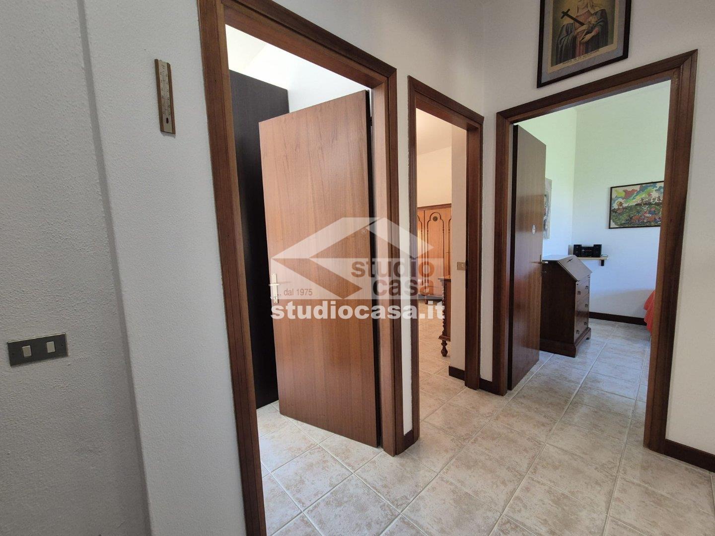 Villa a schiera di testa in vendita a Pieve Emanuele