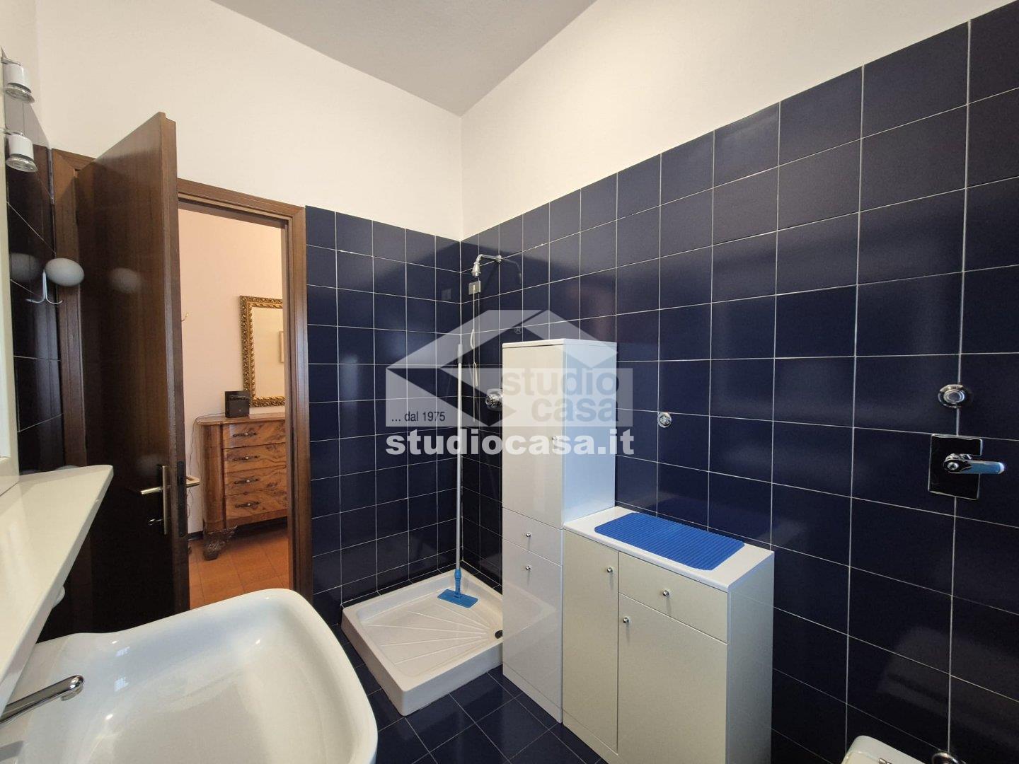 Villa a schiera di testa in vendita a Pieve Emanuele
