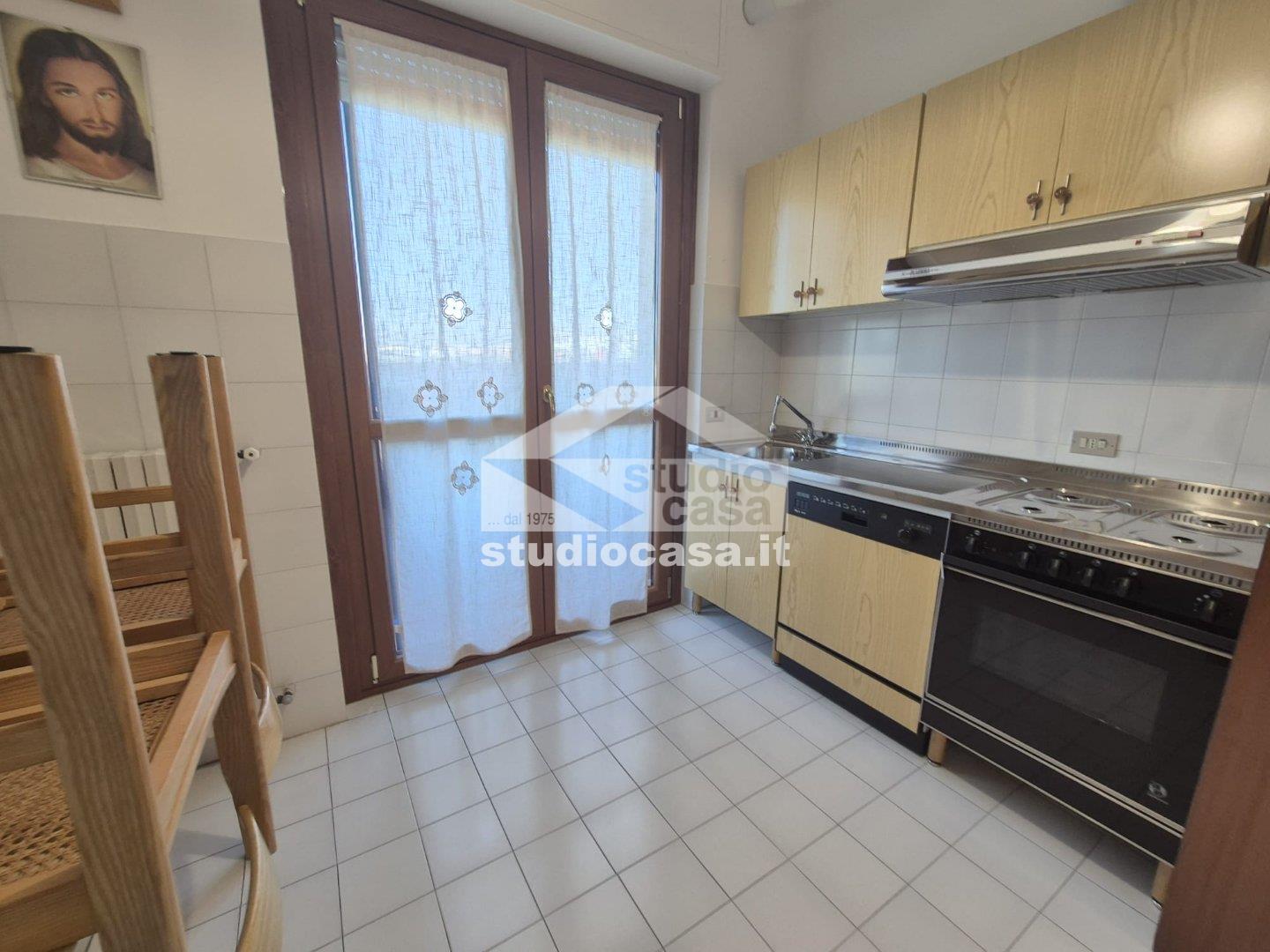 Villa a schiera di testa in vendita a Pieve Emanuele