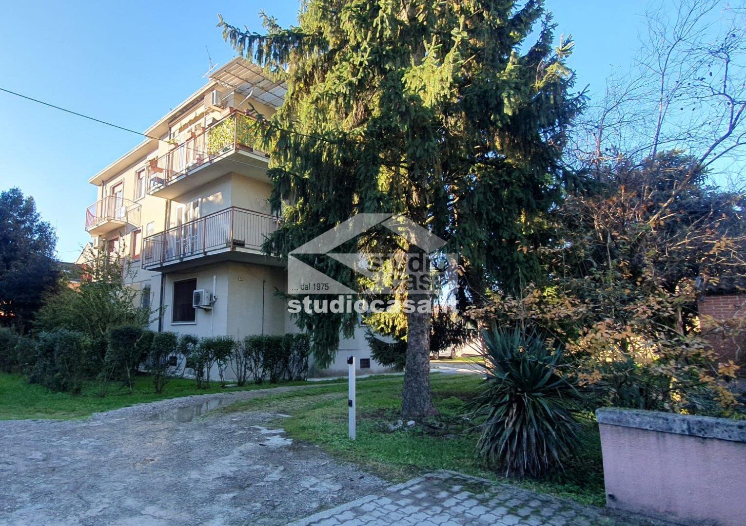 Appartamento in vendita a Locate di Triulzi