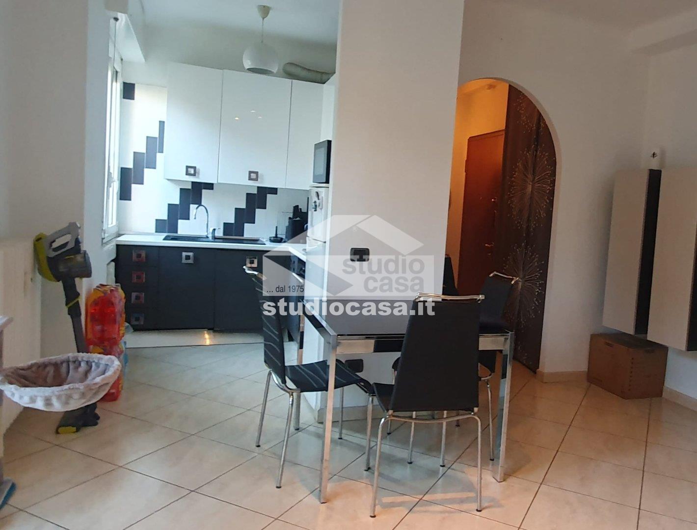 Appartamento in vendita a Locate di Triulzi