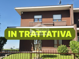 Villa a schiera di testa in vendita a Pieve Emanuele